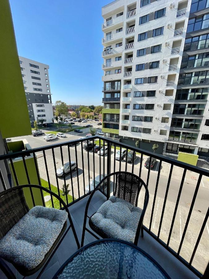 Cozy 1 Bedroom Apartment Oradea Exterior foto